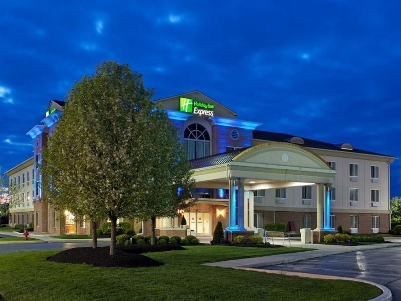Holiday Inn Express & Suites Marion Northeast By Ihg Bagian luar foto